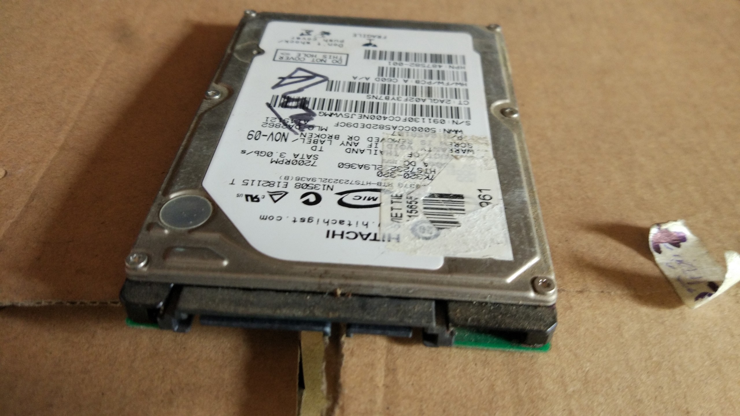 Ổ cứng laptop 320Gb HDD Hitachi có sẵn Windows 10