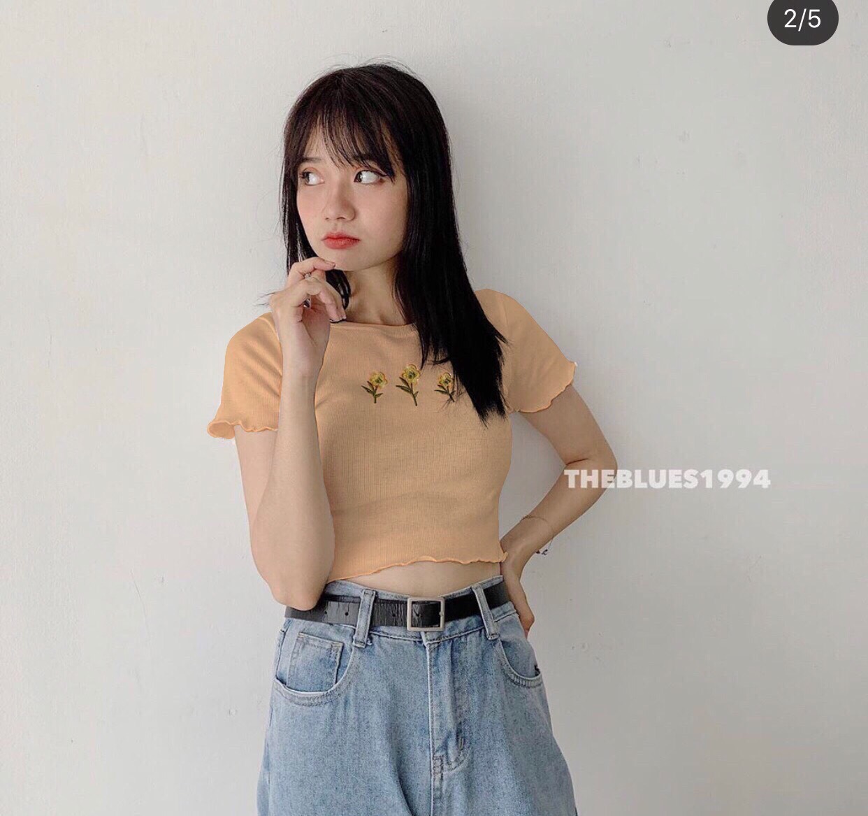 Áo croptop thêu hình 3 hoa cúc viền sóng cute TTSA0392