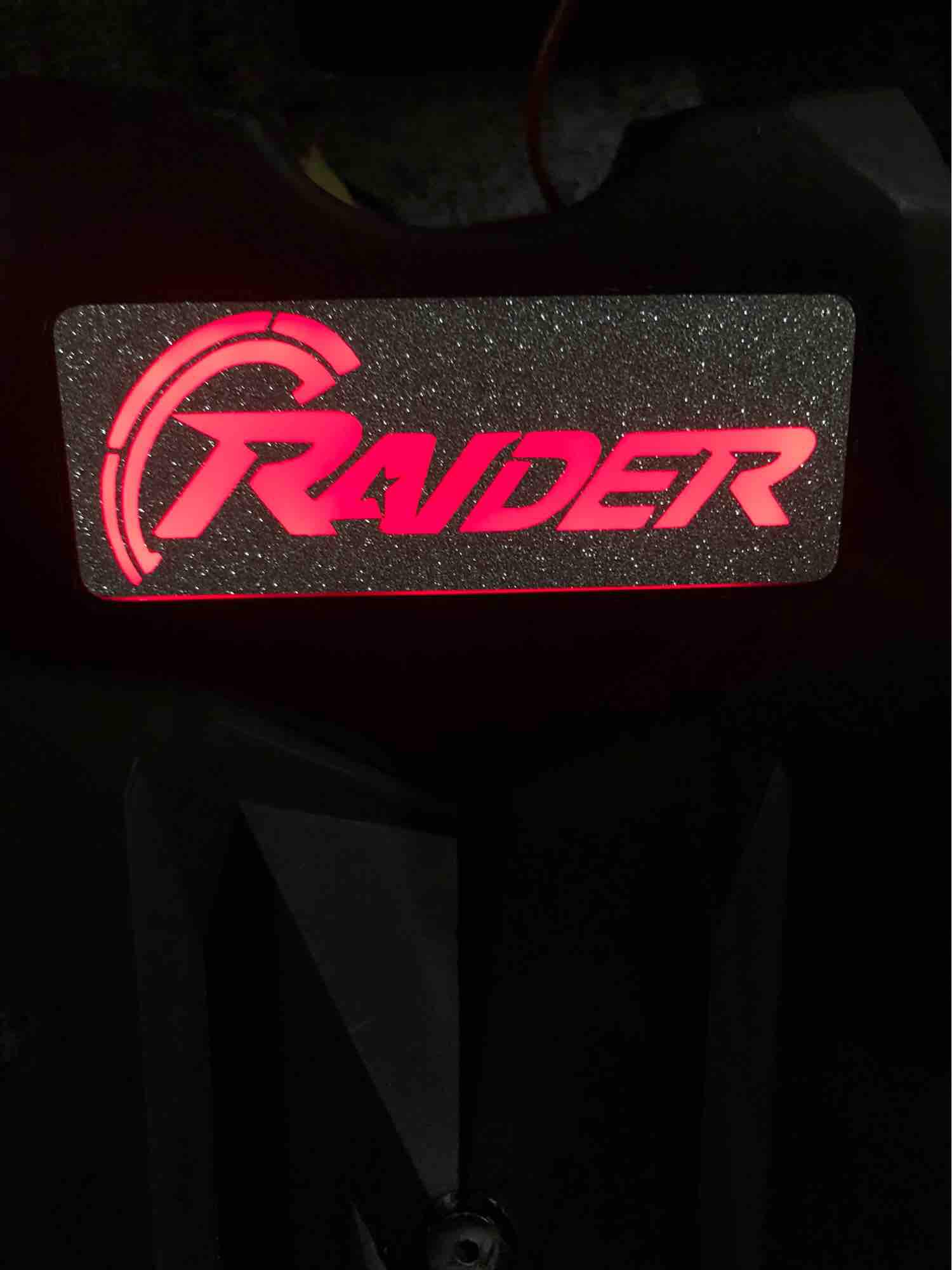 SET DÈ RAIDER FI ĐÈN MÀU ĐỎ VÀ PAS CHỐNG RUN