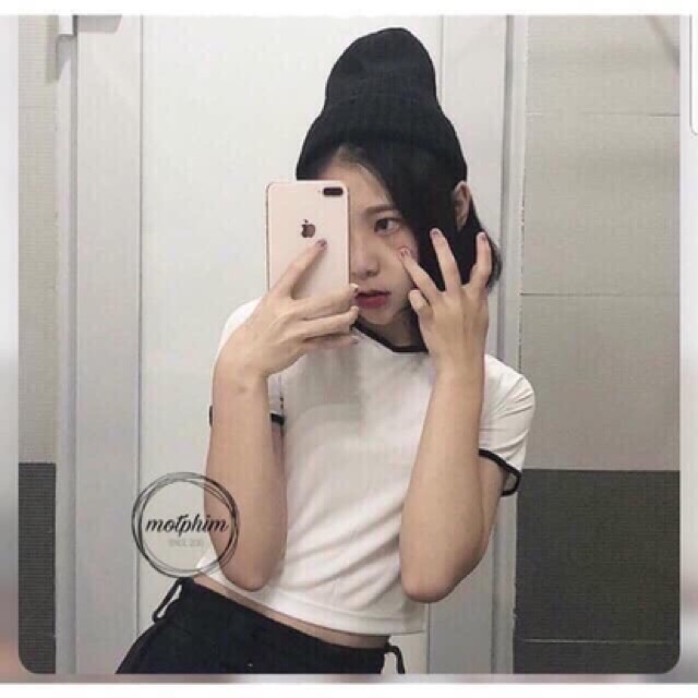 Áo croptop body thun cổ viền đen trắng