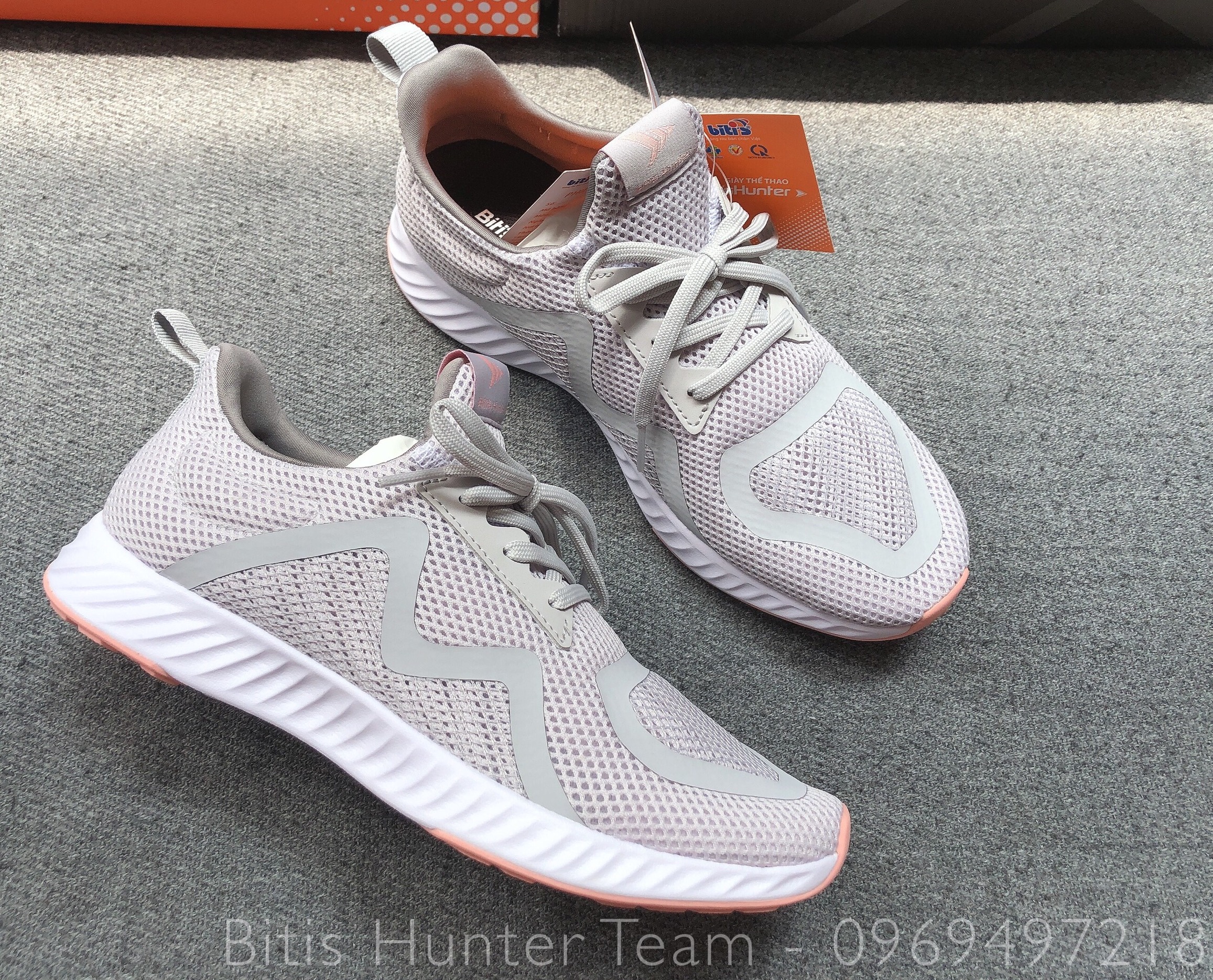 Giày Thể Thao Cao Cấp Nữ Bitis Hunter Core Jogging - DSWH05300XAM