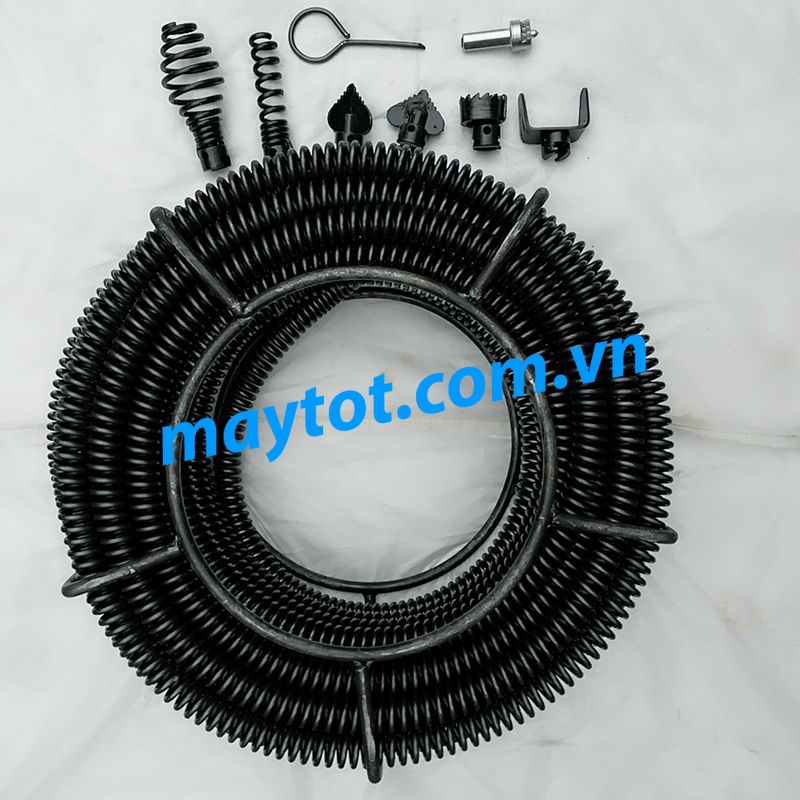 dây lò xo thông tắc cống dùng máy khoan