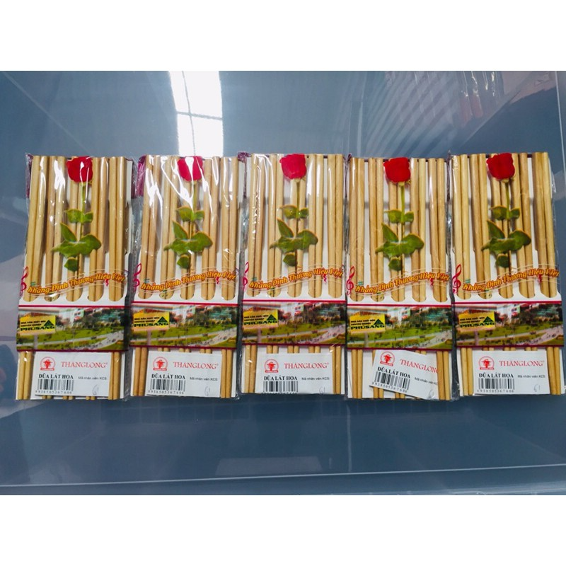 Đũa gỗ lát hoa (1 vỉ 10 đôi) Thăng Long - Phú Sang