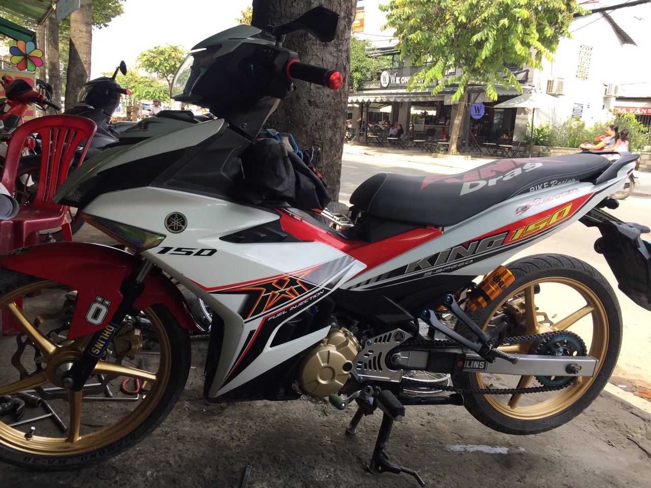 Tem rời exciter 150 m trắng đỏ