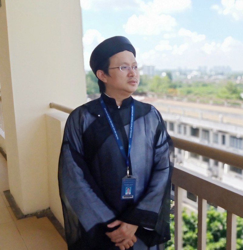 Áo dài nam truyền thống xưa tứ thân màu Đen kèm mấn đội đầu, Áo dài the thầy đồ biểu diễn văn nghệ hát quan họ
