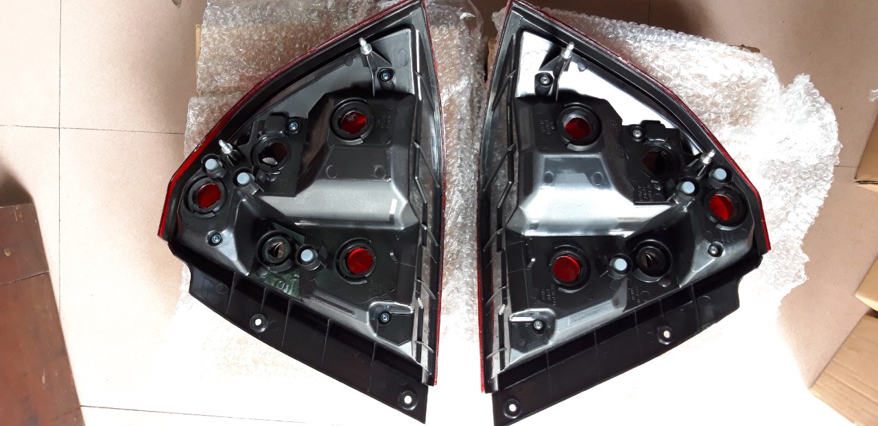 Đèn hậu Gentra (Vế Lái, Vế phụ, Giá 1 chiếc) OEM