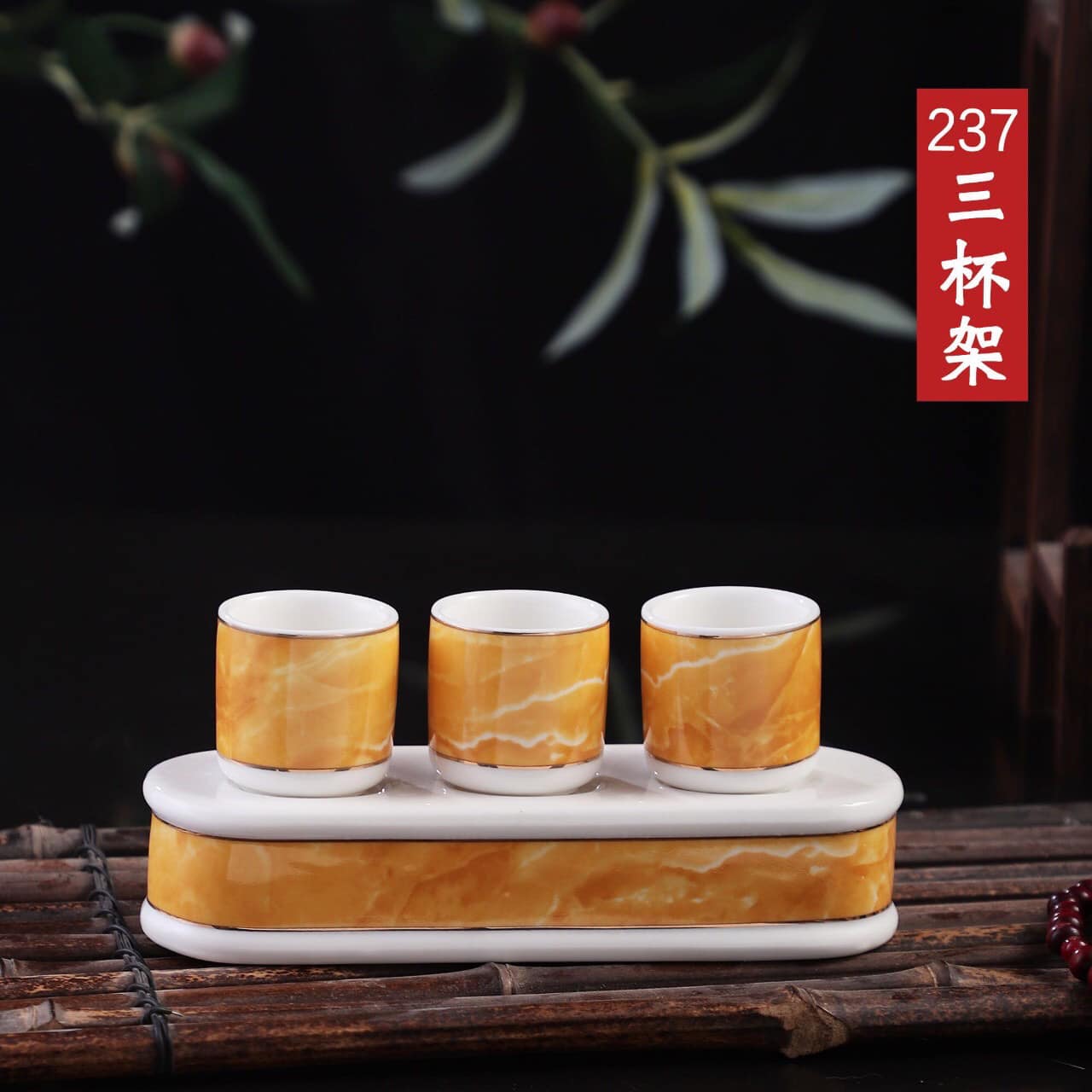 Bộ thờ cúng sứ đá hoa cương vàng