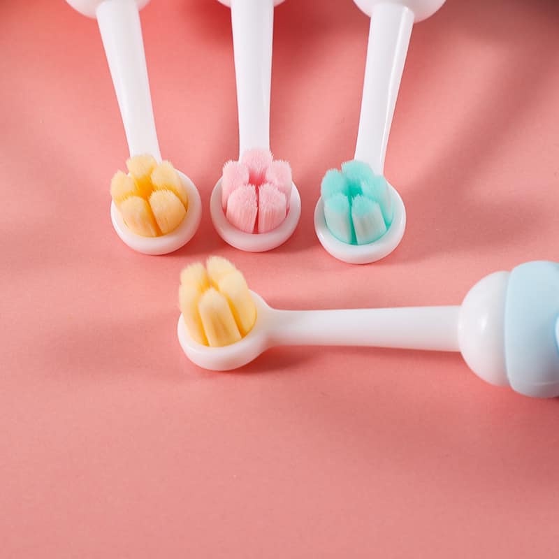 Bàn chải đánh răng mềm mại hình thú dễ thương cho bé