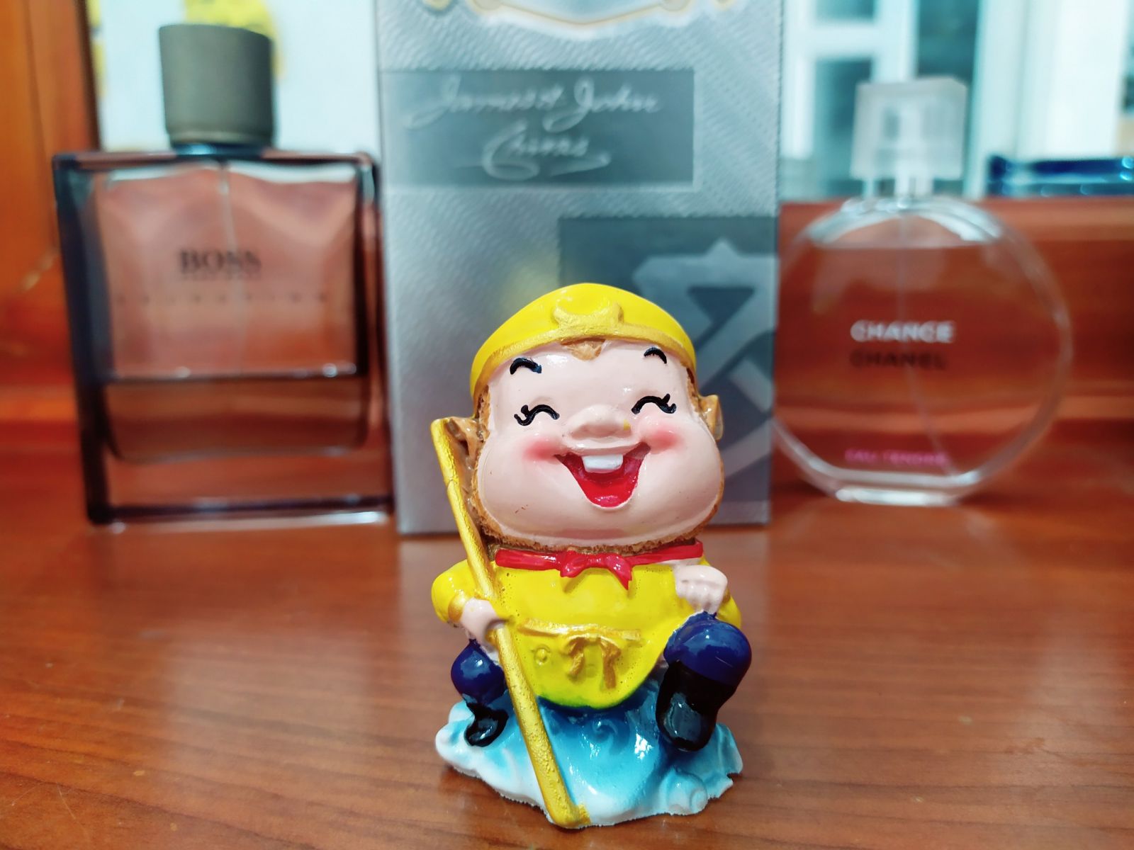 Tượng tôn ngộ không cưỡi cân đẩu vân