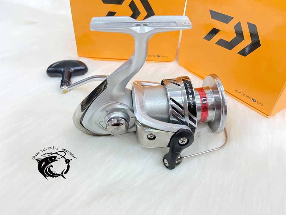 Máy câu Daiwa CrossFire LT mới
