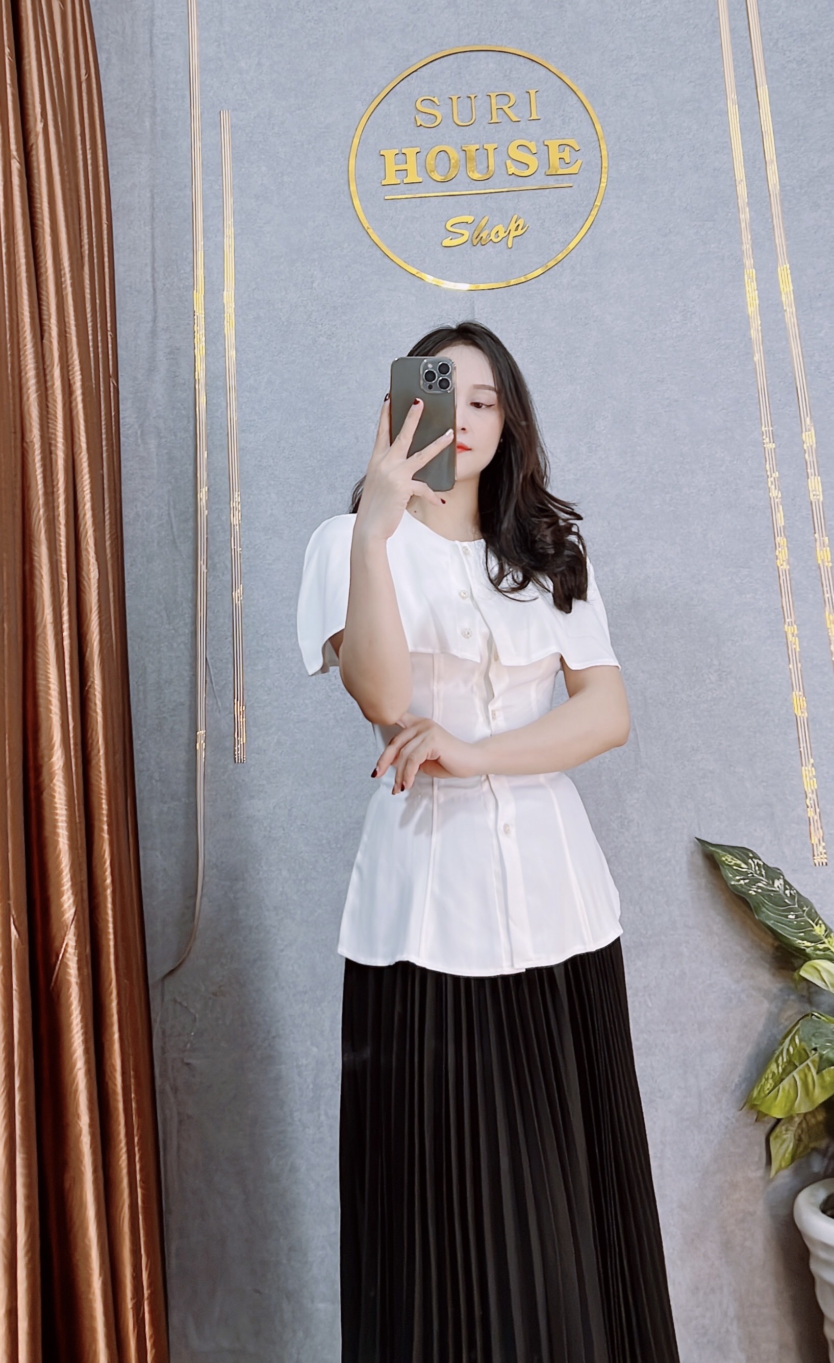 Áo kiểu nữ có lớp choàng thiết kế