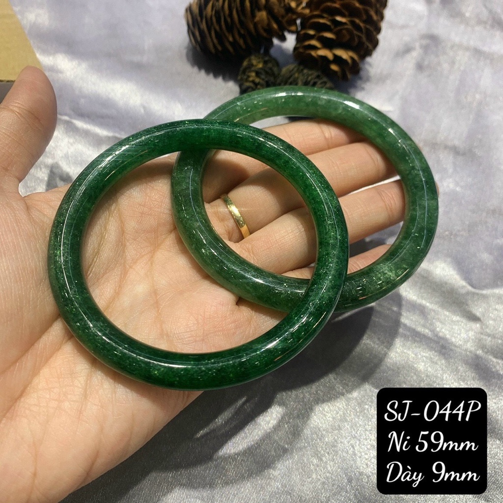 Vòng kiềng thach anh dâu xanh bảng tròn 9-10mm