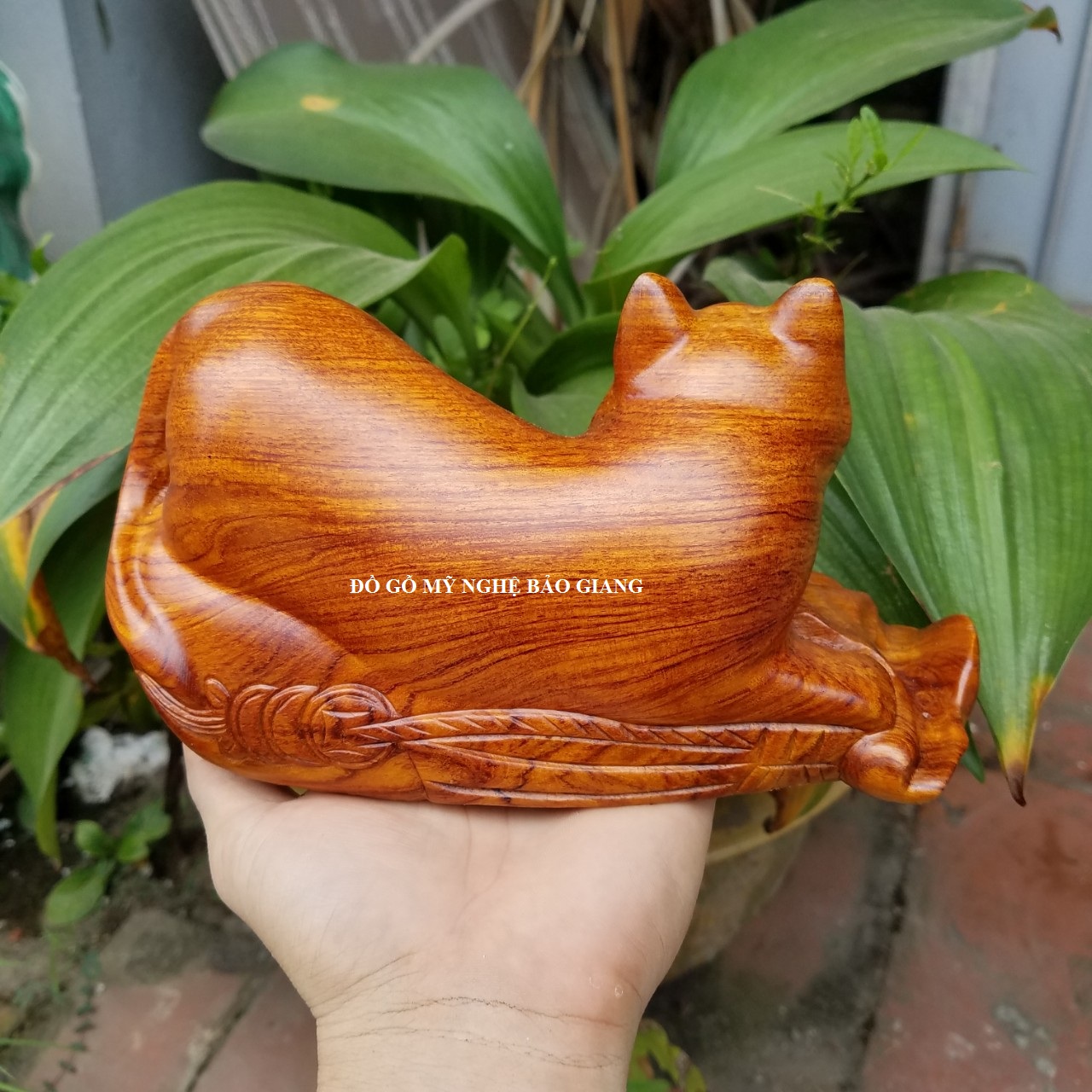 Tượng con mèo gỗ hương 19x10x8
