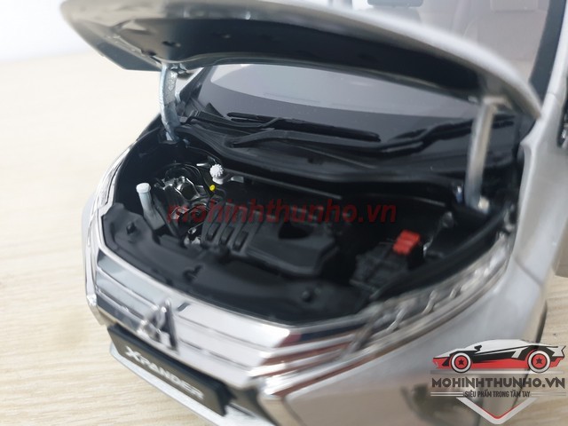 [HCM]Xe mô hình Mitsubishi Xpander tỉ lệ 1:18