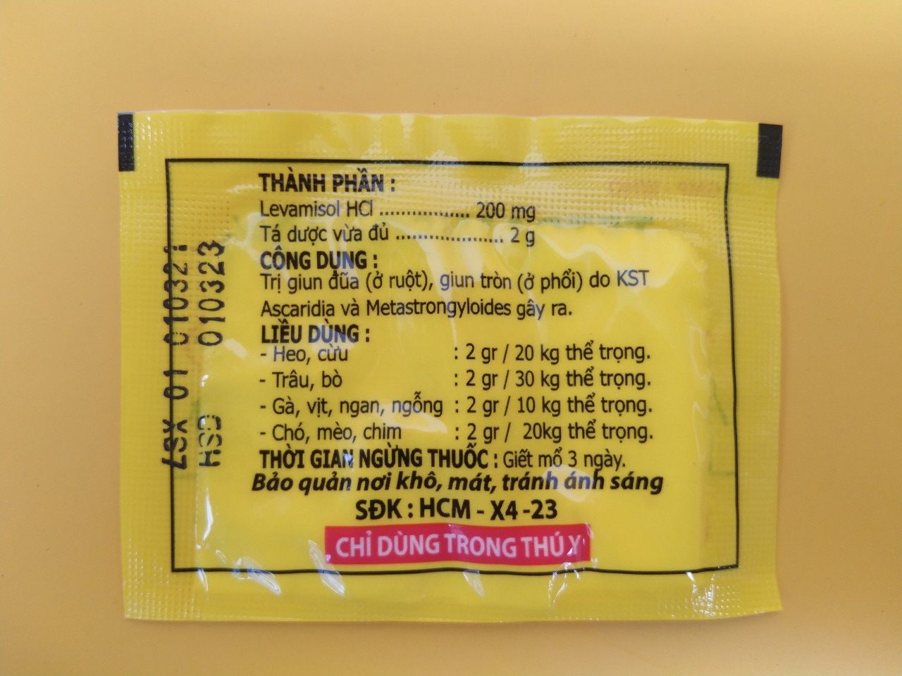 1 GÓI TẨY GIUN CHO CHIM,VẸT,THÚ CƯNG