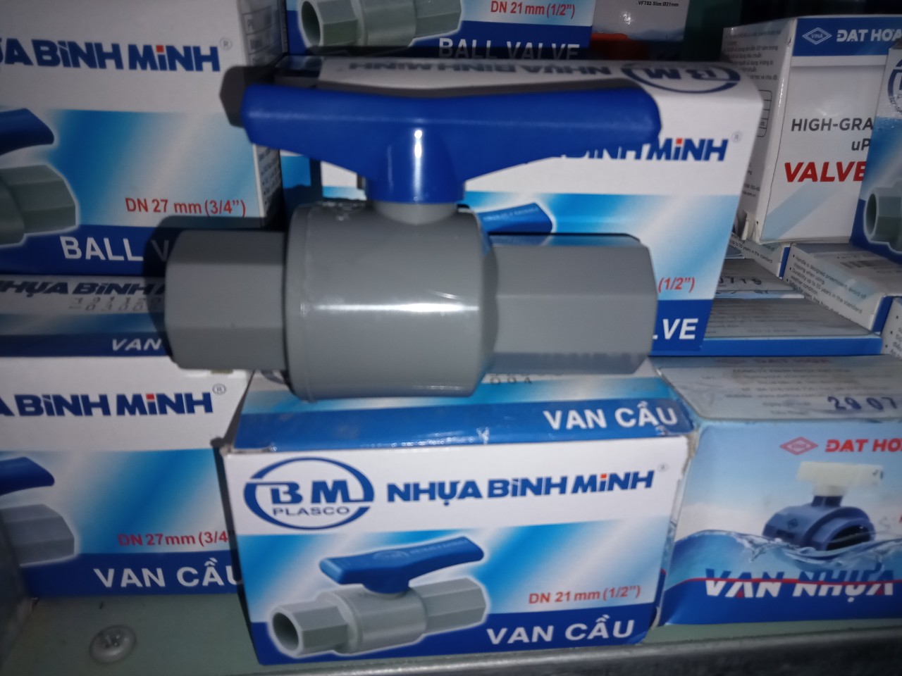 Van khóa bình minh pvc