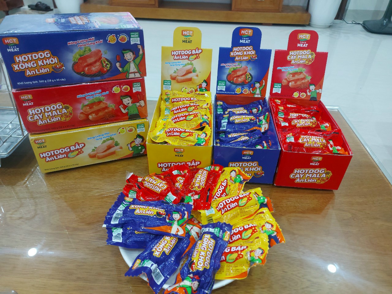 Hotdog Bắp ăn liền