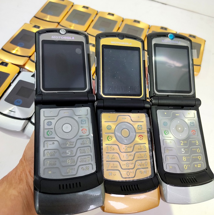 Điện thoại Motorola V3i nắp gập (CHÍNH HÃNG - Bàn phím thép - Kèm Pin Sạc)