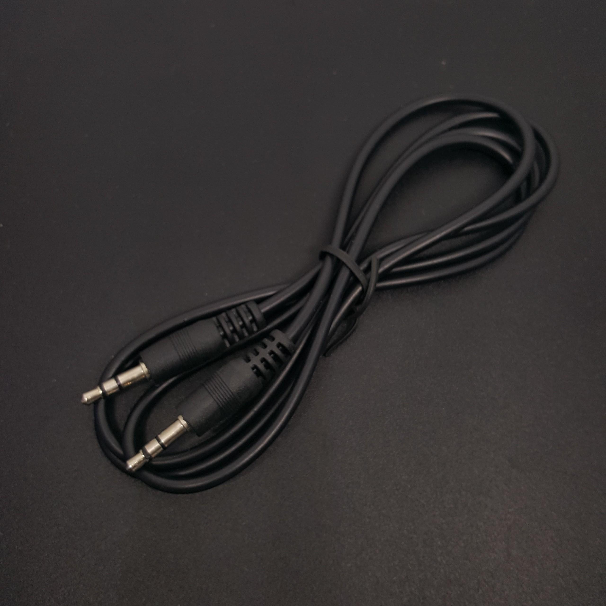 Dây audio 3.5mm 2 đầu đực dài 1m