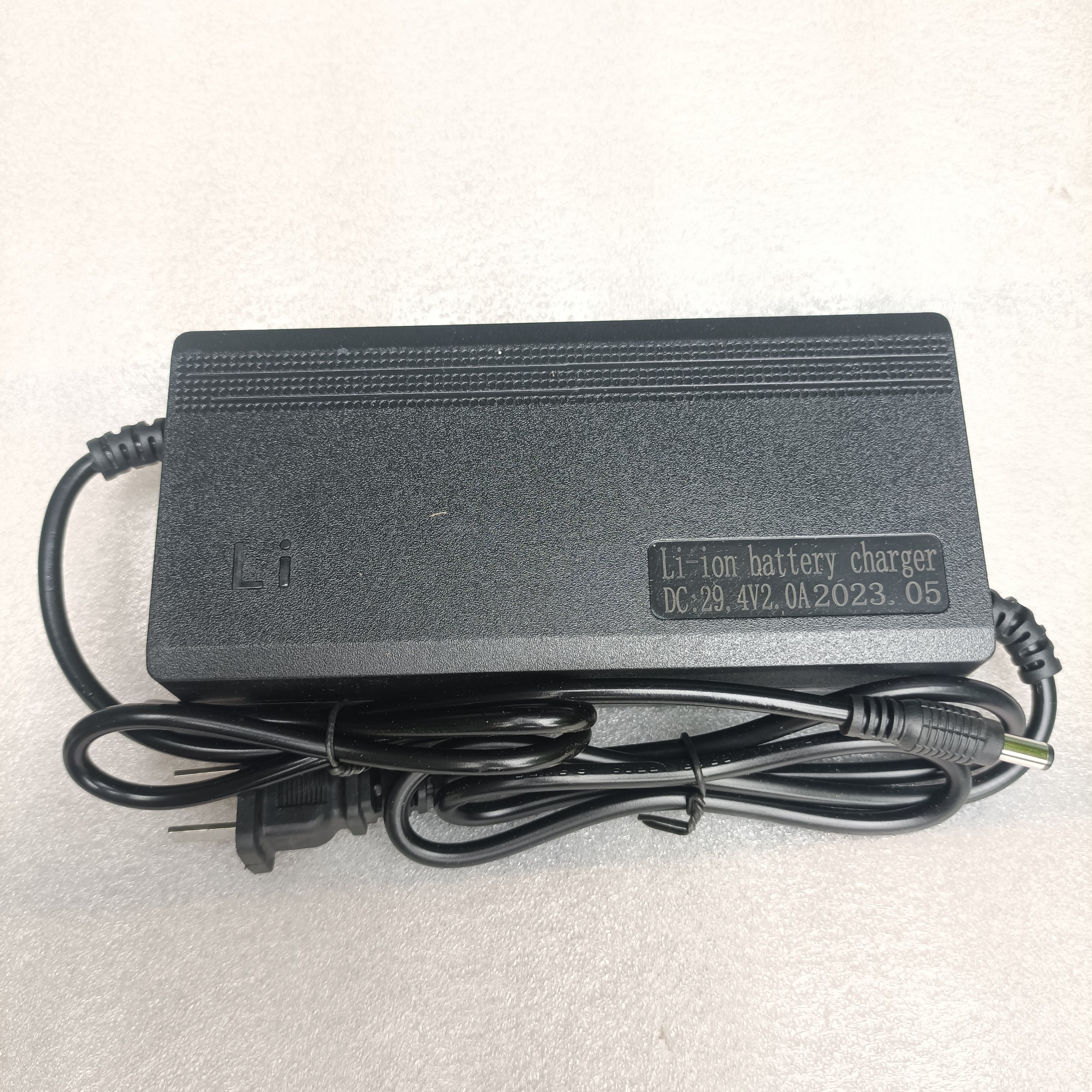 Sạc pin li-on hệ 7s - 29.4v - 2a-3a-5a có quạt
