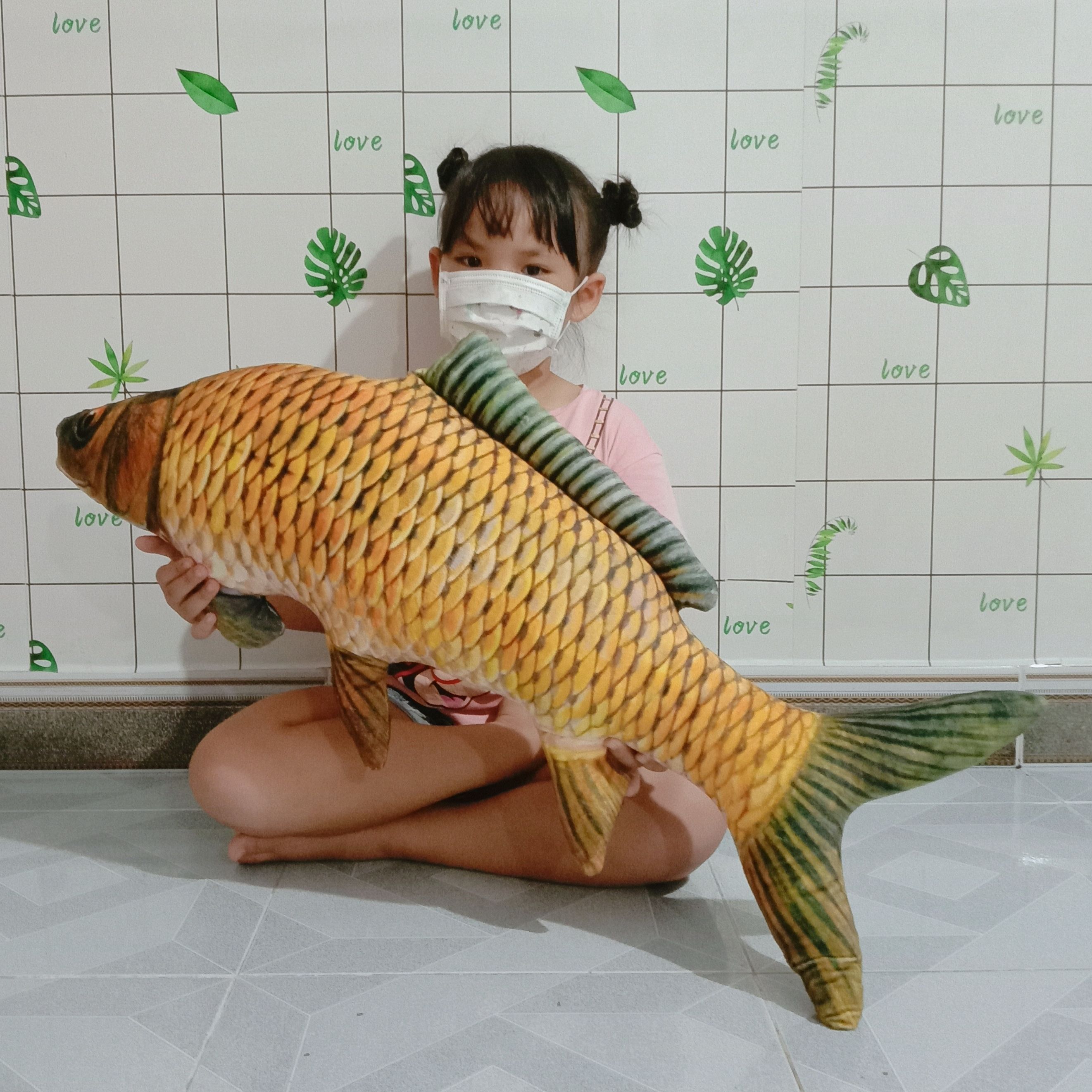 ĐỒ CHƠI NHỒI BÔNG CÁ CHÉP 60CM GỐI ÔM CHO BÉ 1 TUỔI HÌNH CÁ CHÉP