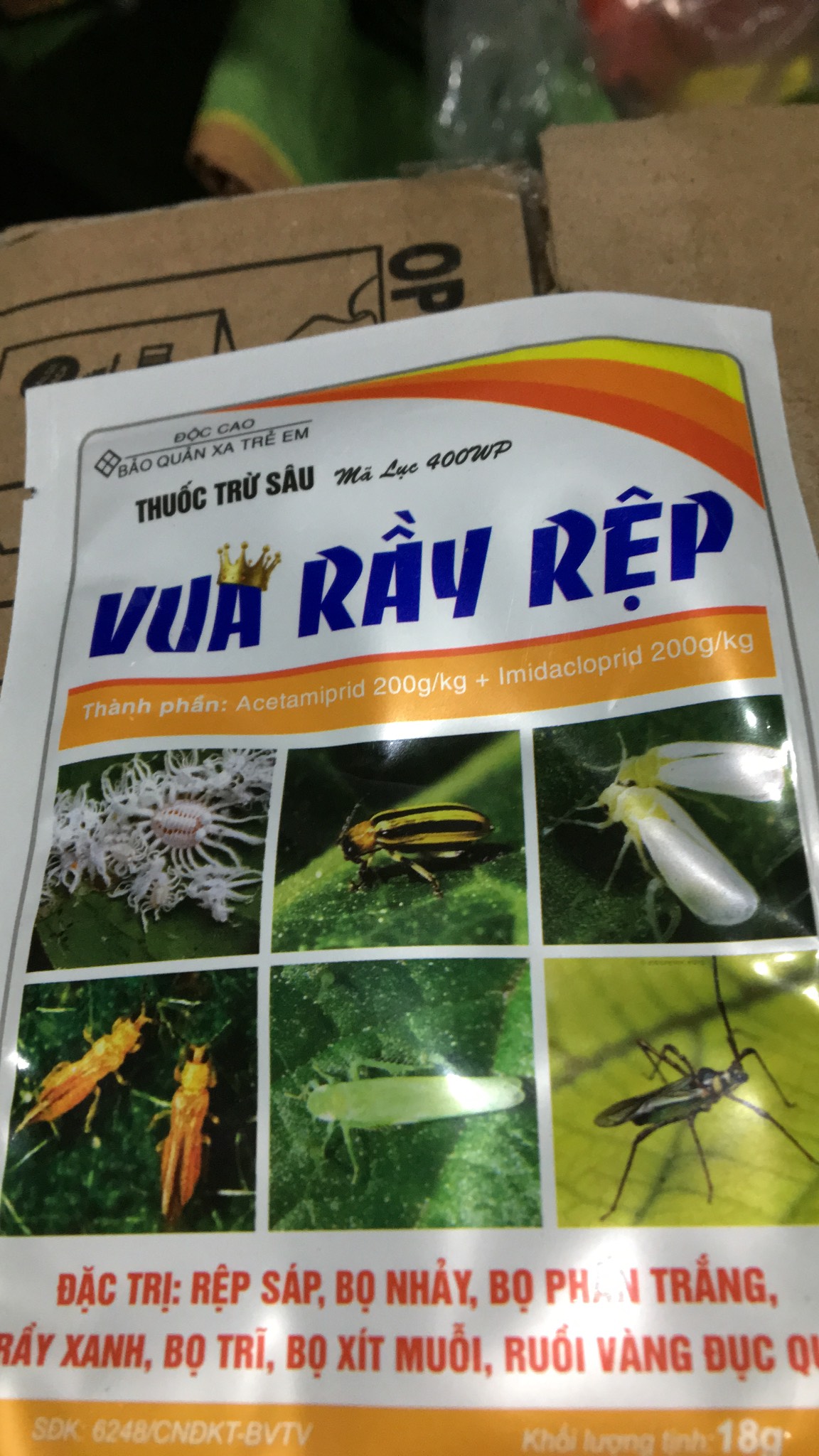 Sản phẩm diệt rầy rệp VUA RẦY RỆP gói 18gr pha 25 lít nước