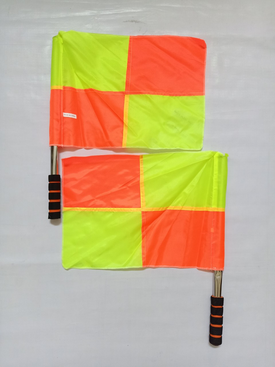 Cờ trọng tài biên chuyên dụng cho trọng tài bóng đá - 1 CẶP