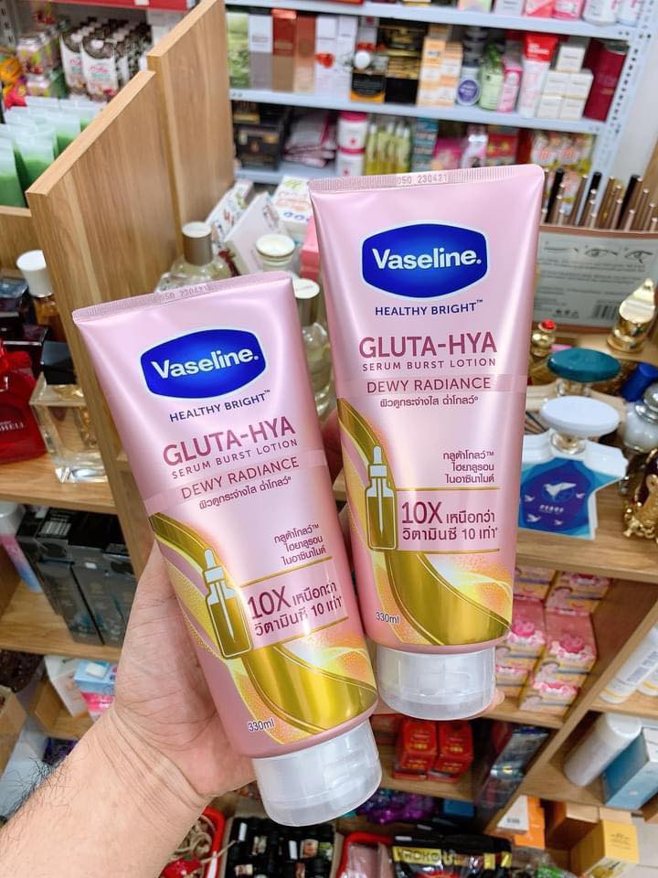 Sữa dưỡng thể ban đêm vaseline tuýp 330ml