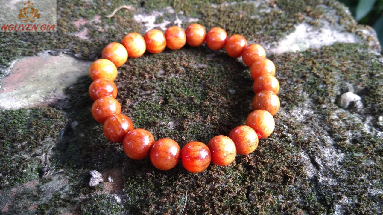 Vòng gỗ huyết rồng (huyết long) 8mm