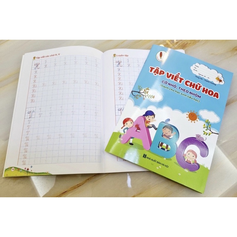 Vở tập viết chữ hoa