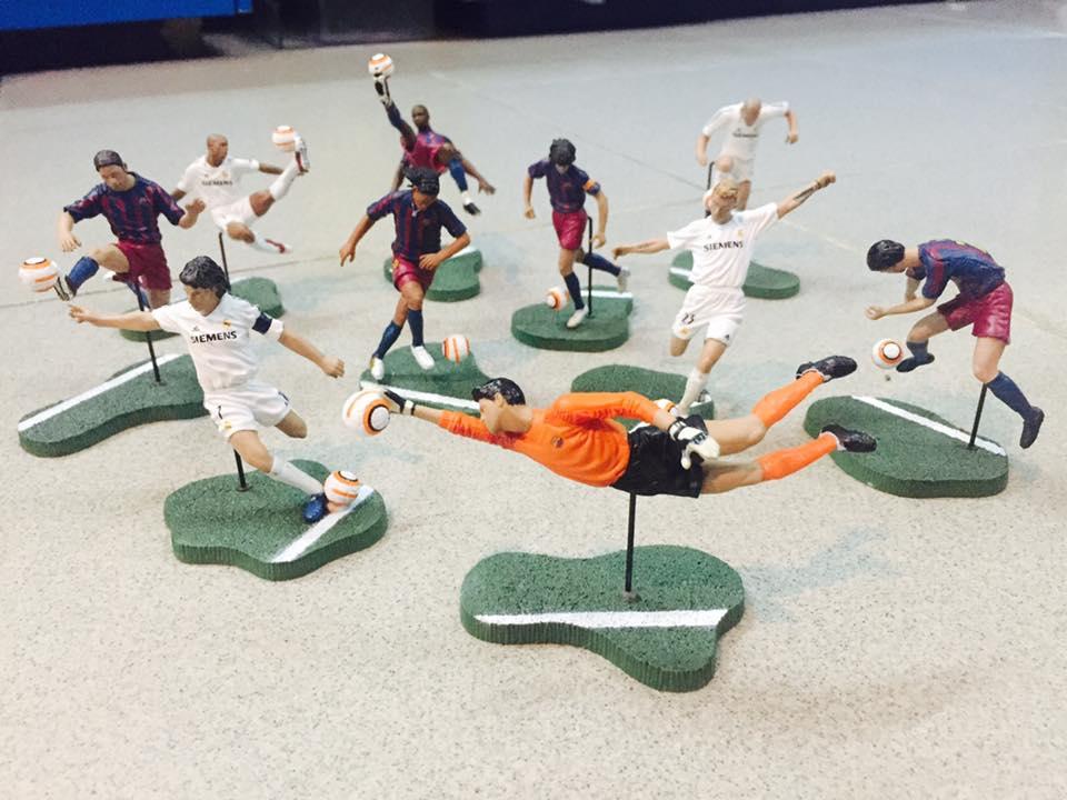 Tượng các cầu thủ huyền thoại bóng đá - LiDO Sports