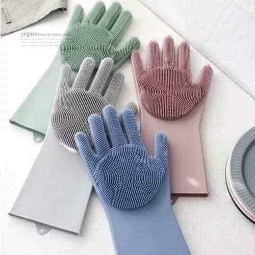 Gang tay silicol kiêm miếng rửa bát