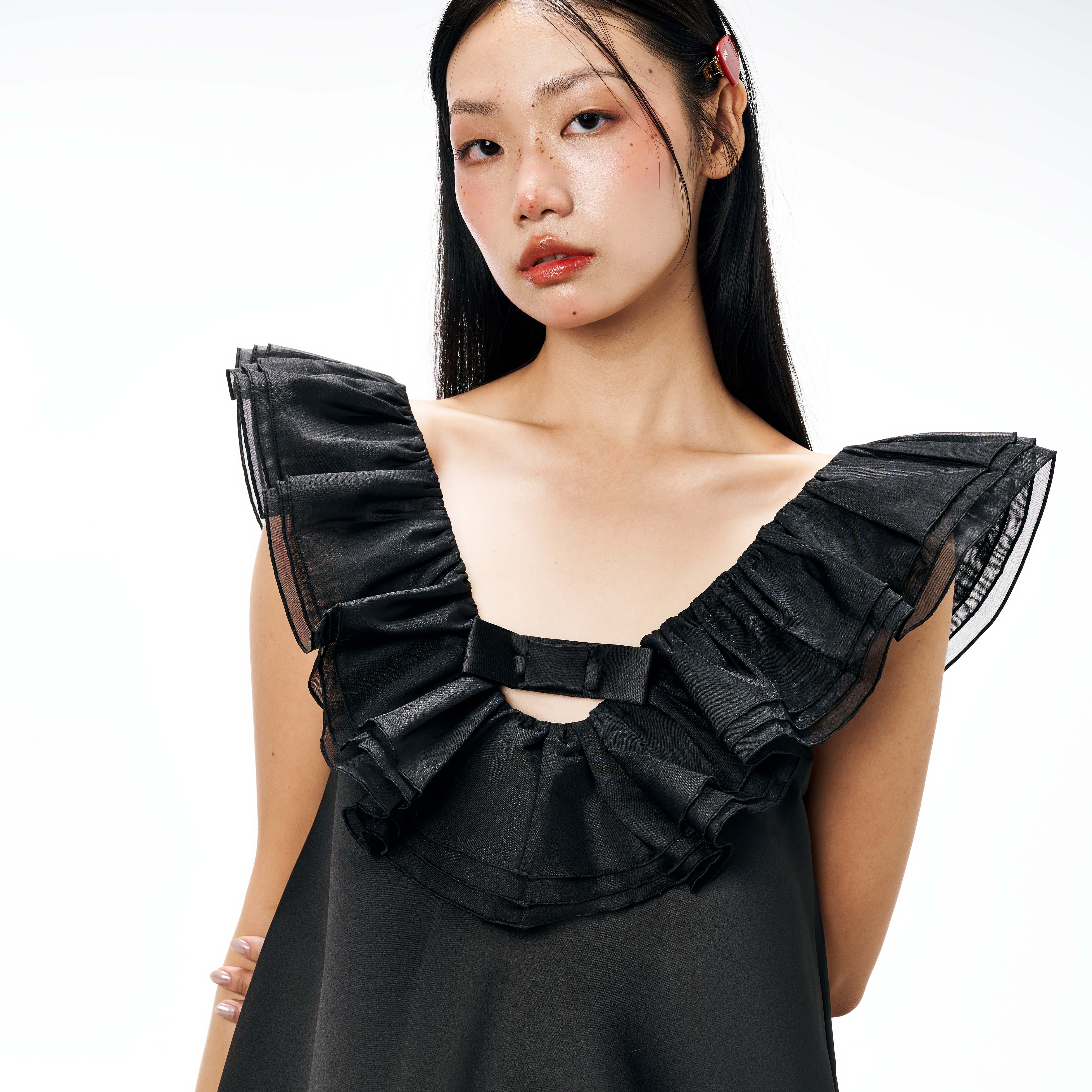 DOTTIE - Đầm ngắn phối bèo nữ DOTTIE đen - D0276