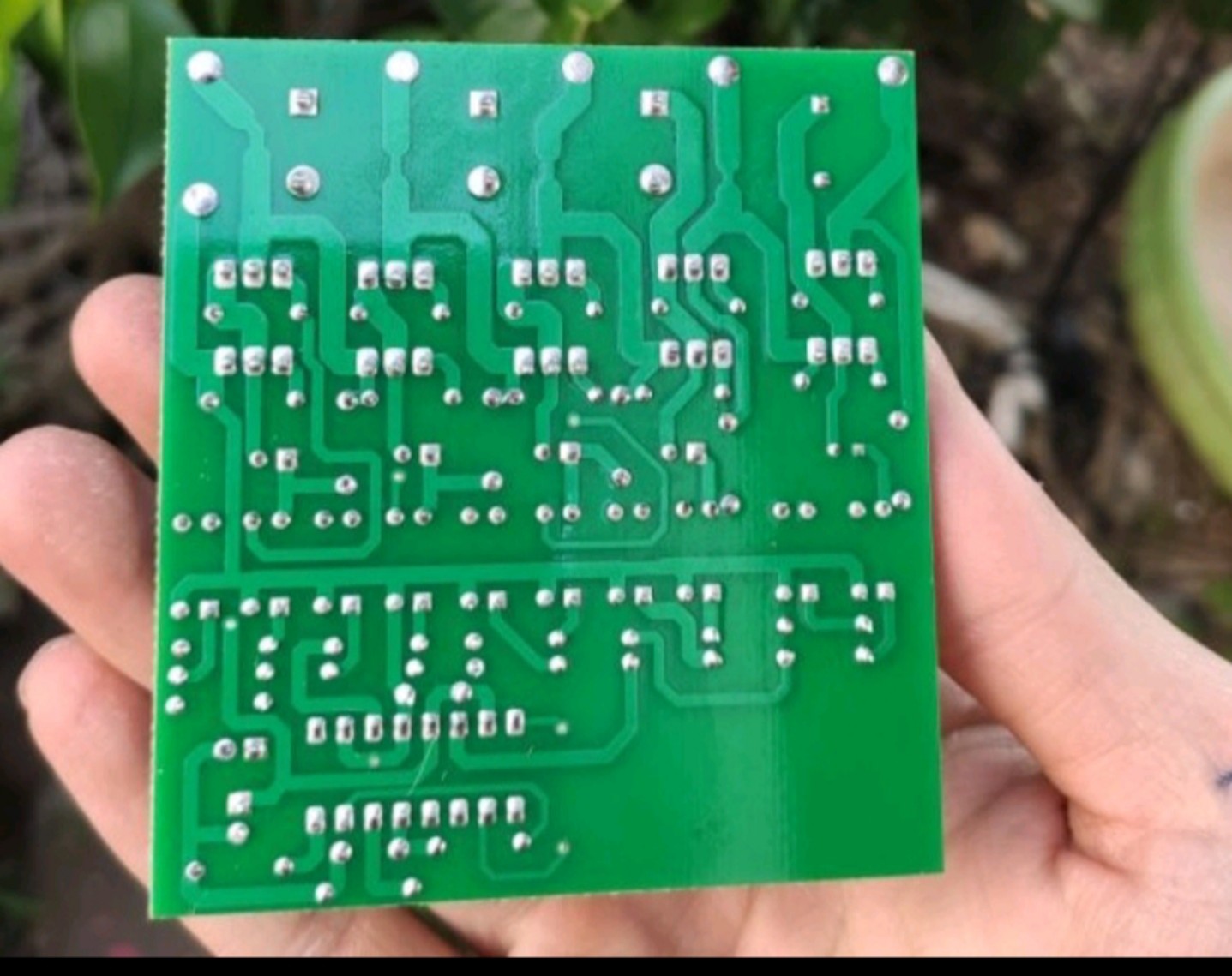 Mạch cân bằng chủ động ắc quy 48v .