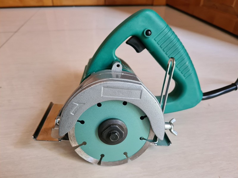 Máy cắt gạch gỗ