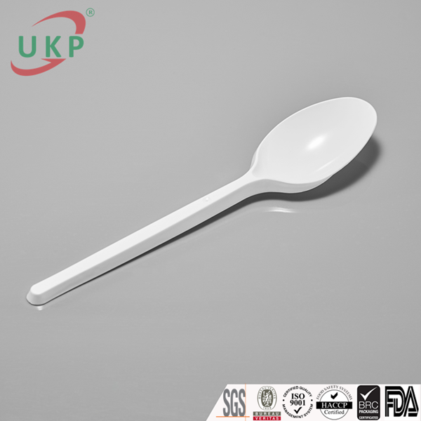 Thìa nhựa dùng 1 lần cứng 100 cái UKP