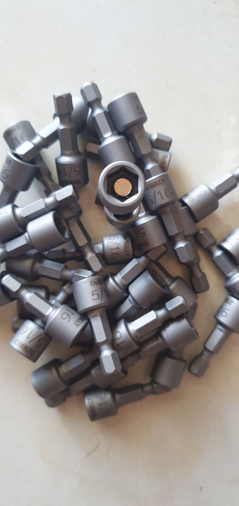 ĐẦU BẮN TÔN DEWALT NHẬP MỸ