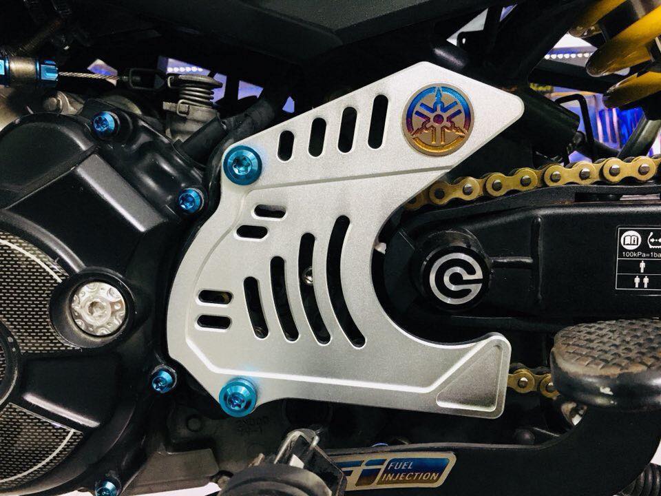 Che Nhông, Ốp mang cá, Nắp mang cá xe YAMAHA EXCITER 150 Nhôm CNC