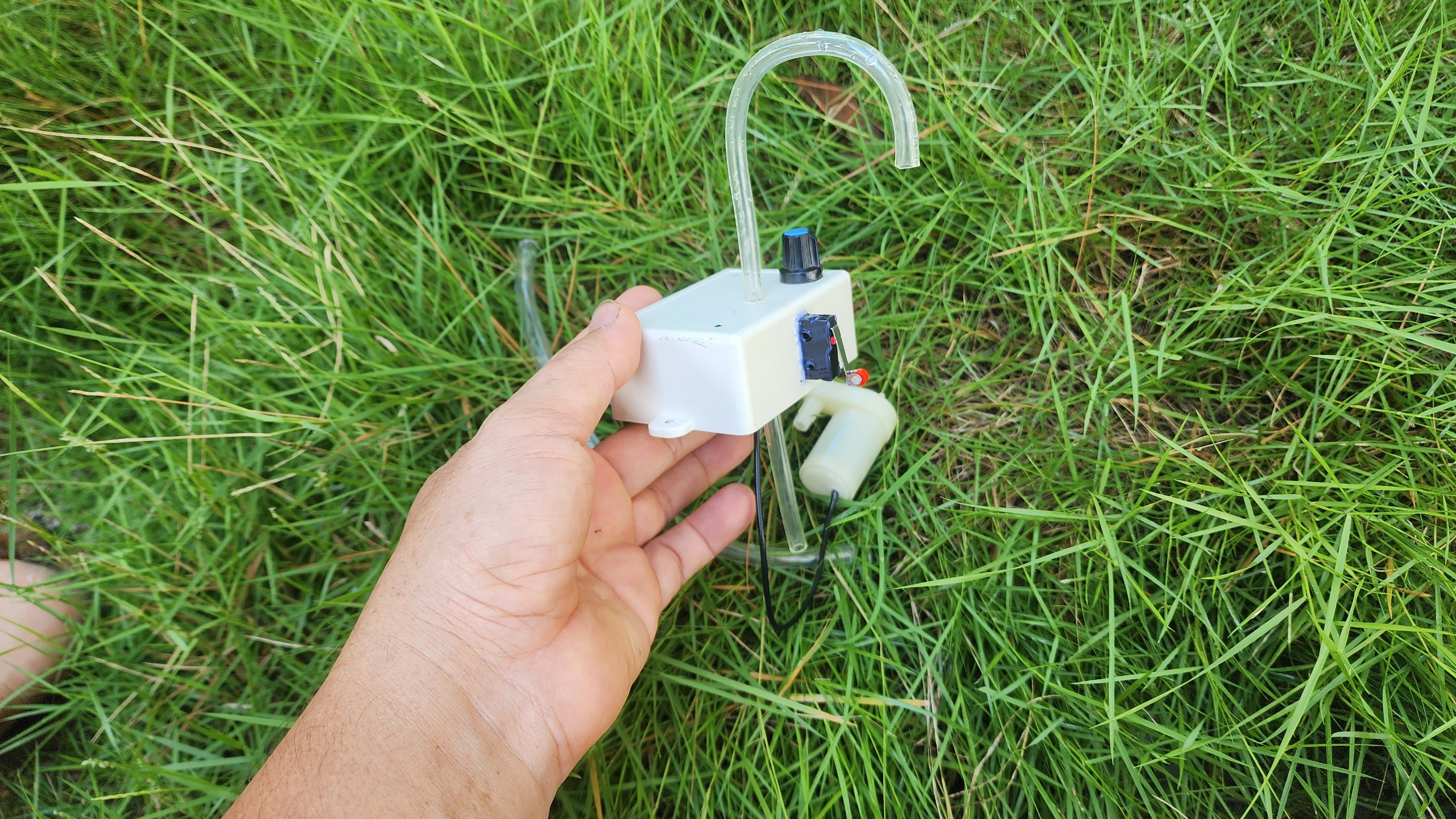 Combo chế bình rót rươu điện tử kèm chú tiểu [không kèm bình]