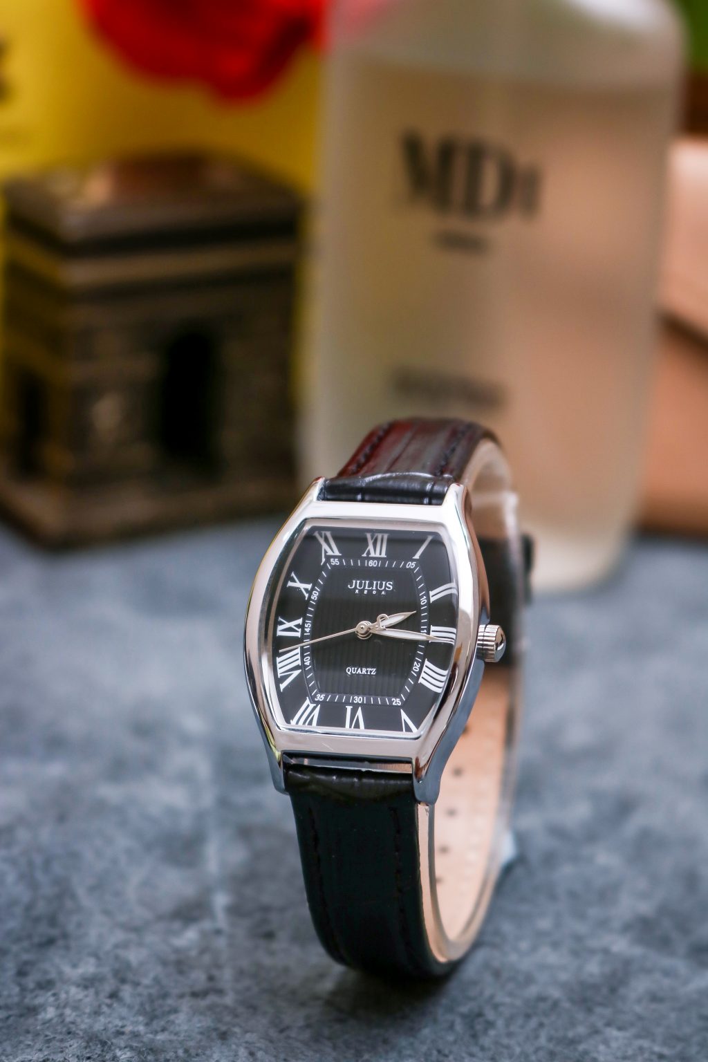Đồng hồ nữ Julius Hàn Quốc JA-703 cổ điển dây da
