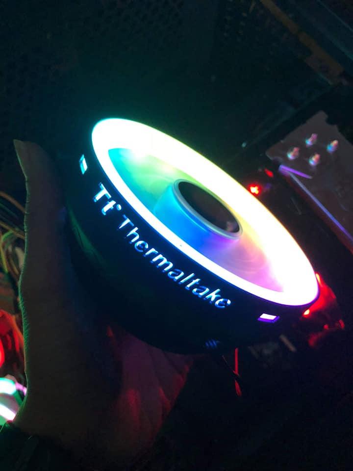 Quạt tản nhiệt CPU Thermaltake RGB