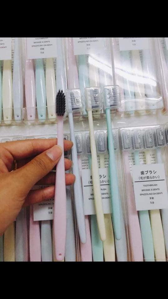 Set 4 bàn chải Muji lúa mạch than tre