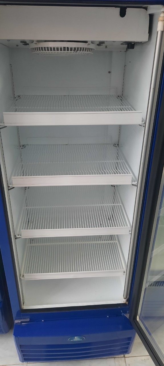 Tủ mát trưng bày 1 cánh, còn mới 89%