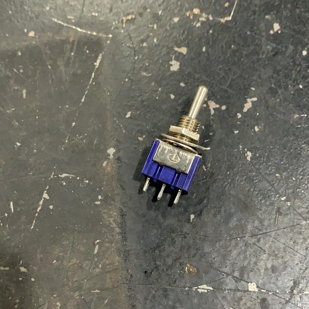 Công tắc gạt mts-103 3a/250v 6a/125v