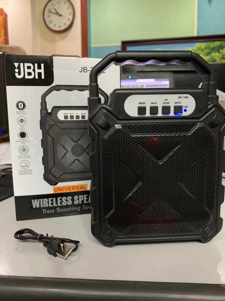 Loa Bluetooth di động, nhiều màu