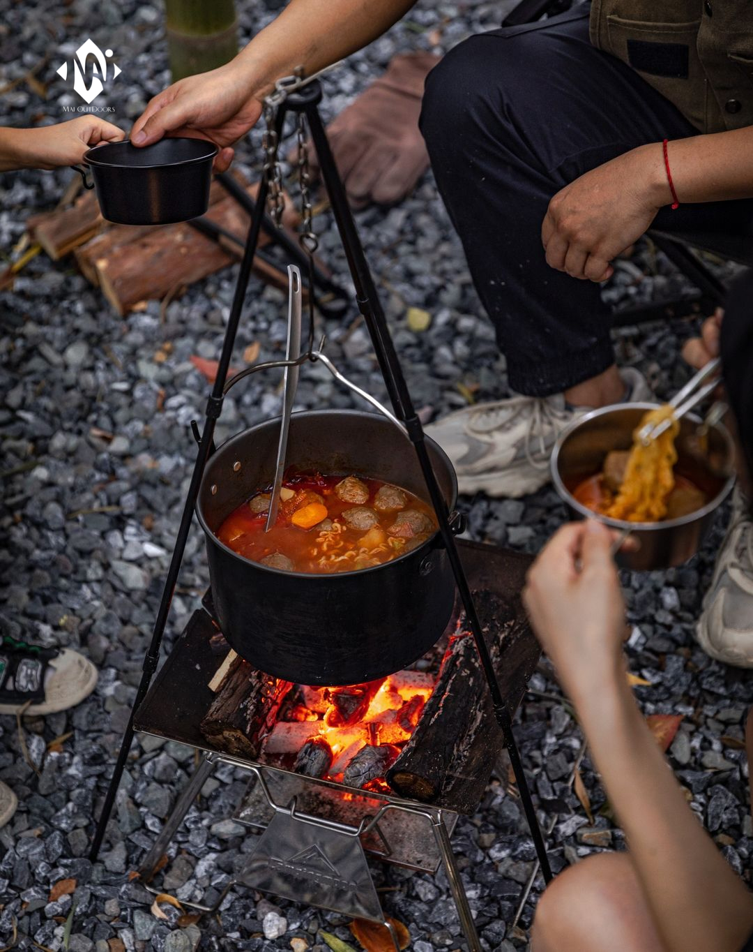 Bếp Nướng Than Hoa Dã Ngoại Gấp Gọn Campingmoon MT-2