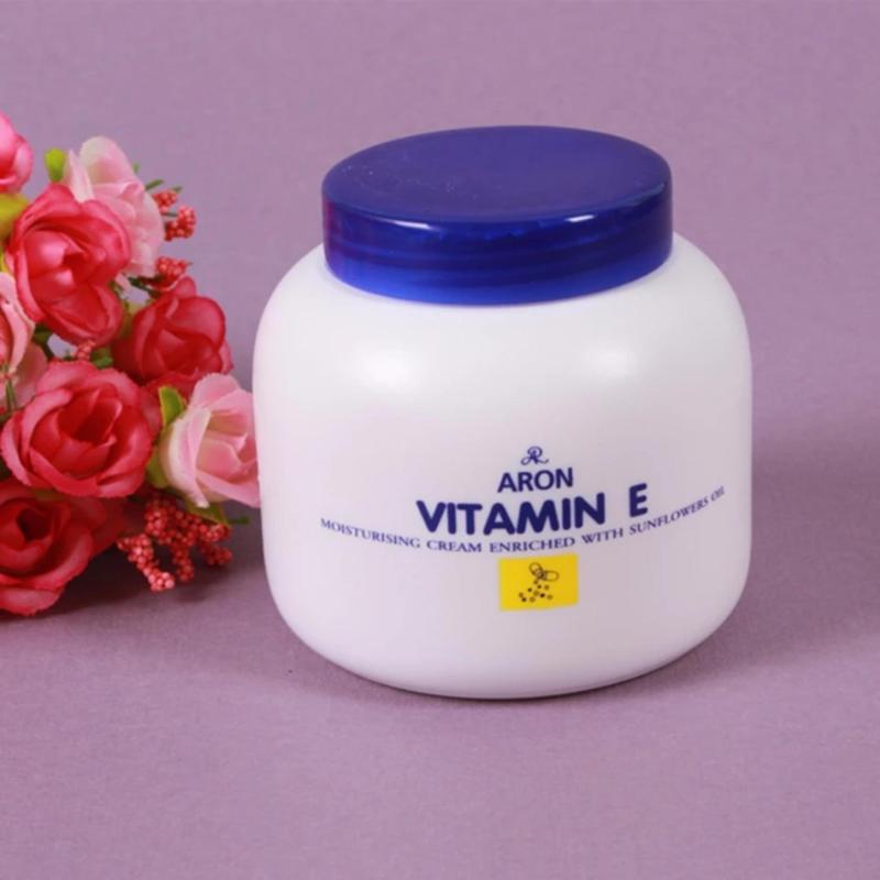 Kem dưỡng da giữ ẩm Vitamin E hiệu Aron Thái Lan 200g