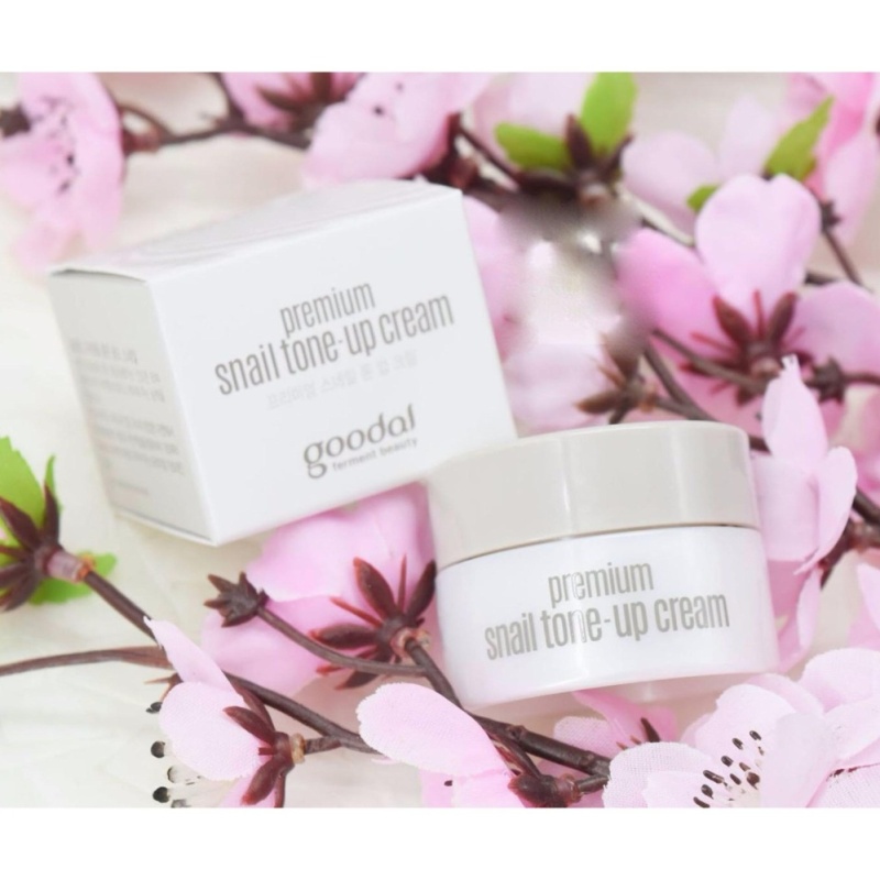 Kem Dưỡng Da Trắng Da Cao Cấp Goodal Premium Snail Tone Up Cream Chiết Xuất Ốc Sên 10ml