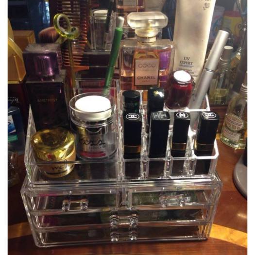 Khay đựng mỹ phẩm tphcm giá rẻ Mica 4 tầng GT360