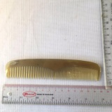 Lược chải tóc sừng bò cao cấp (L26 Nam 2 răng sáng màu)